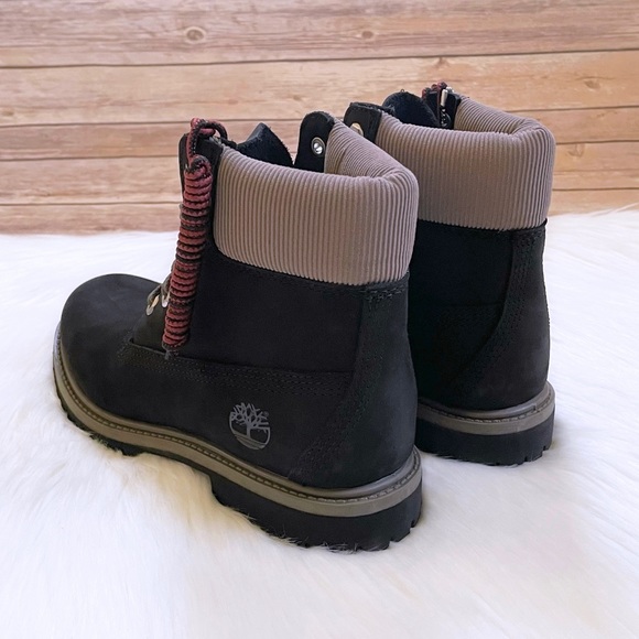 Timberland Women’s Premium 6 Inch Waterproof Black Boots - Picture 5 of 8
